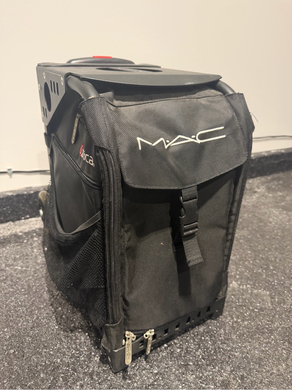 MAC ZUCA BAG with 3 clear cases and cover